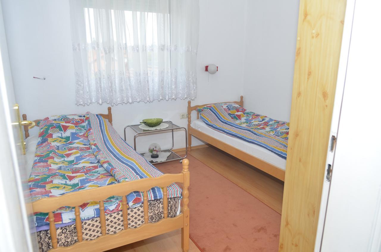 Prenociste Orhideja Hotel Odžak Eksteriør billede